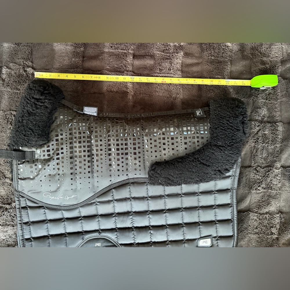 Premier Equine Capella Signature Dressage saddle pad Black comes w/original bag - Picture 7 of 14